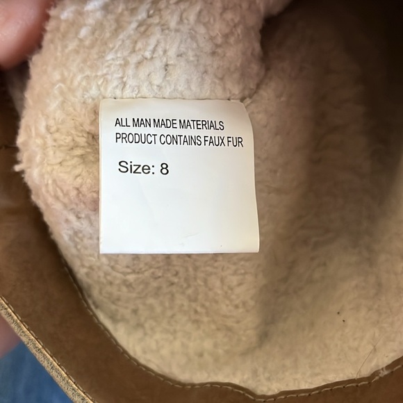 Mukluks Tan & Dark Brown Faux leather Boots w/side zipper & knit detail Size 8 - Picture 13 of 17